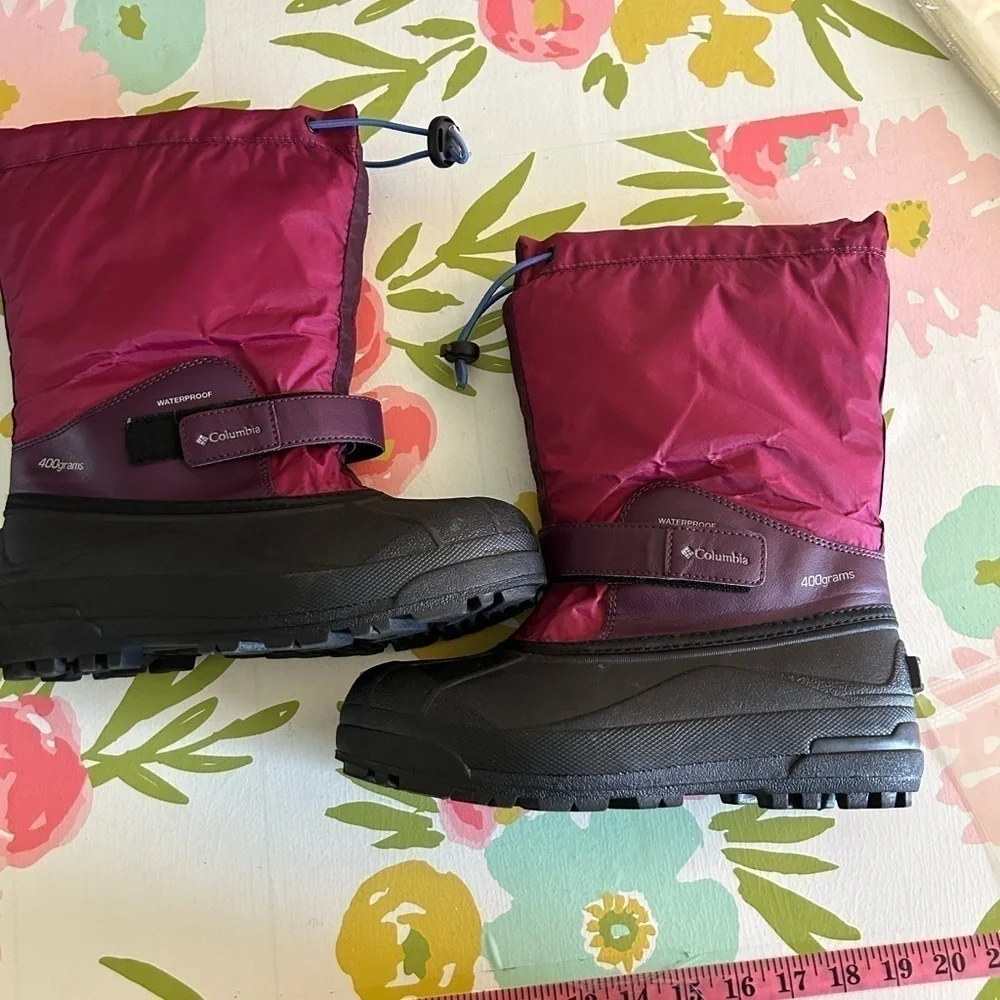 NWOT Columbia Youth Powderbug Forty Waterproof Snowboot Size 6